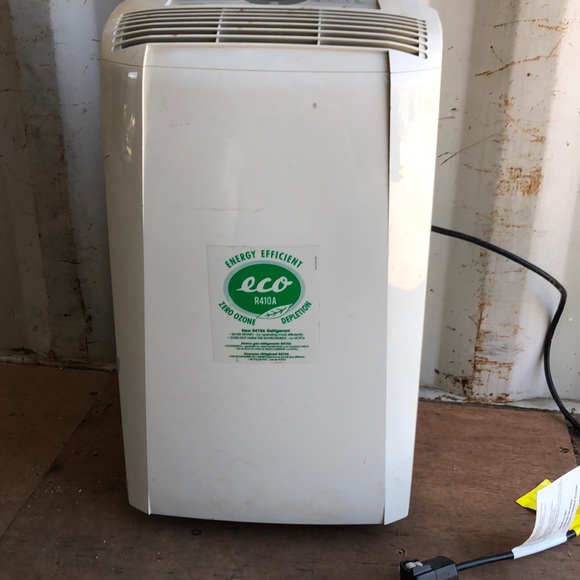 Cooler - Picture 1 of 2